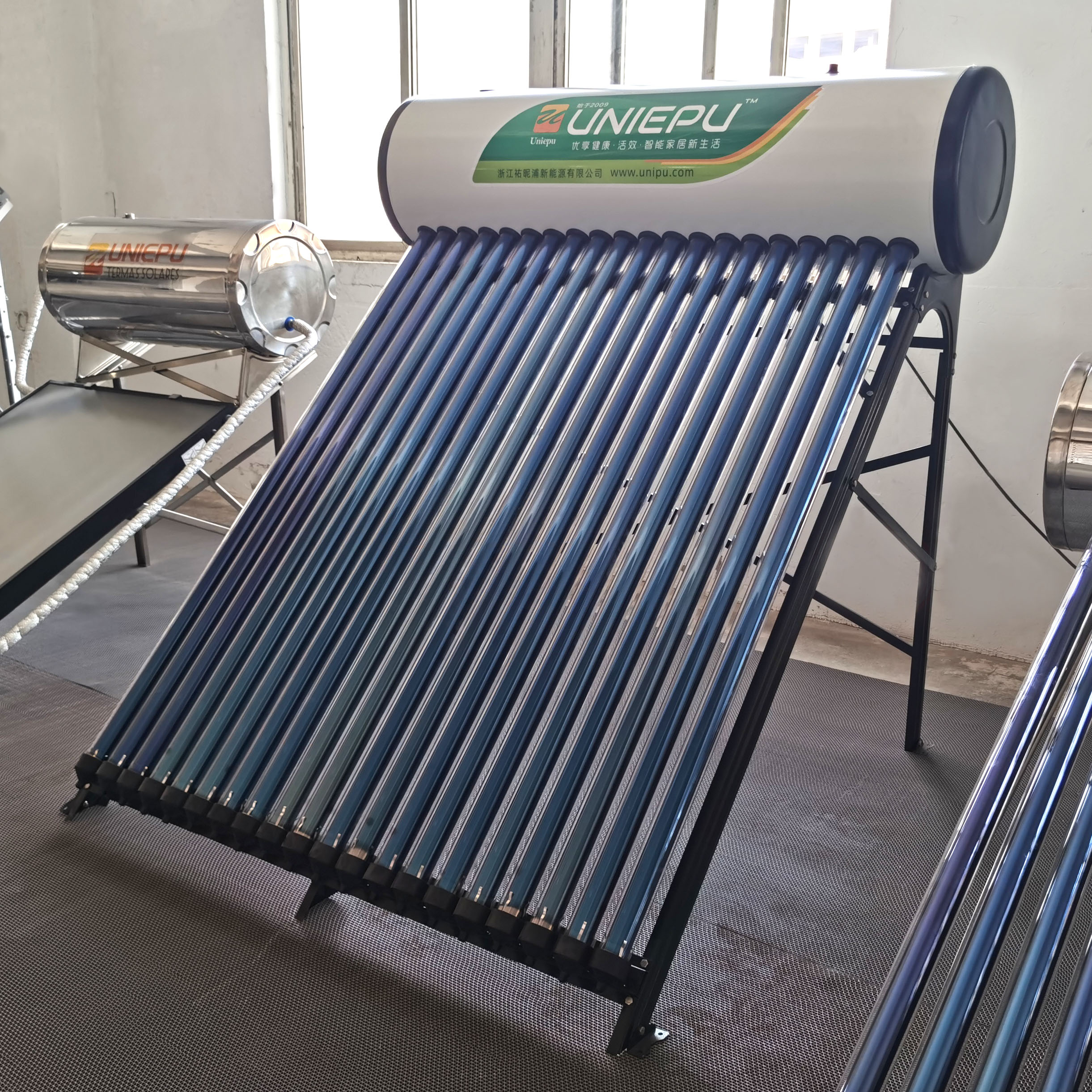 Integrative Pressurized Solar Water Heater IP01 Series (Standard)